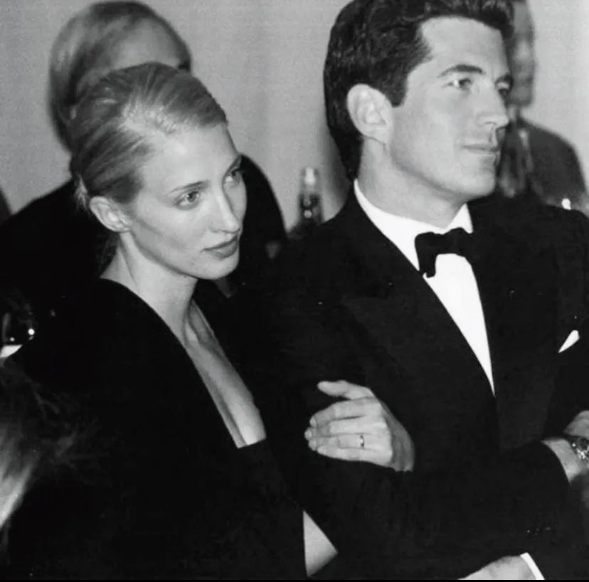 Carolyn Bessette Kennedy : IN LOVE