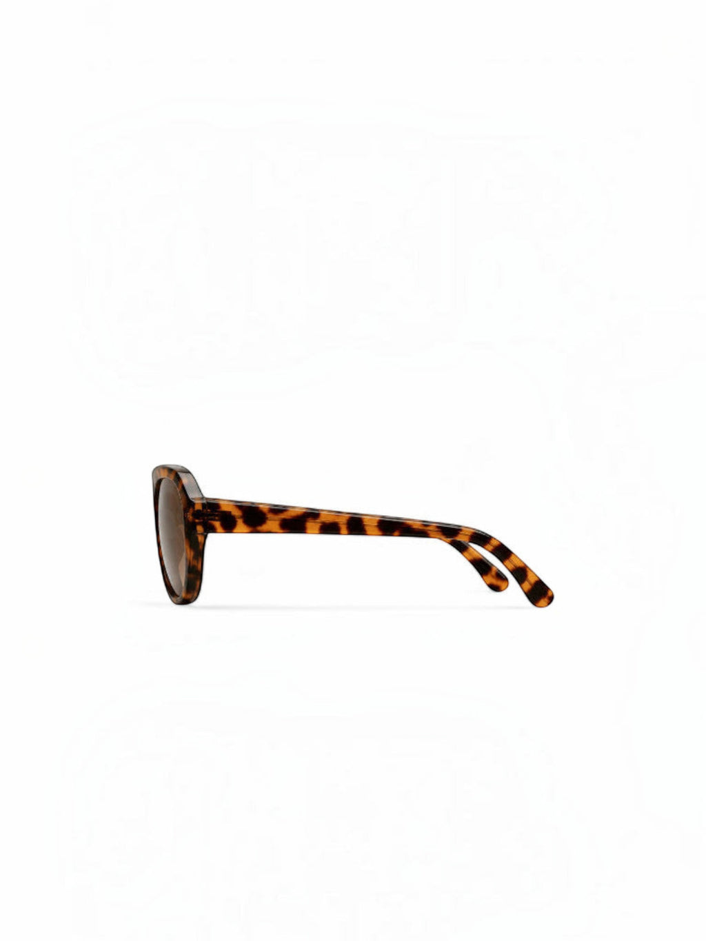 Clueless Paris oversized aviator sunglasses with a tortoiseshell acetate frame and tinted gradient lenses, side view